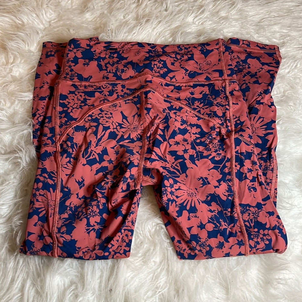 LULULEMON (limited edition) wunder under training crop 3/4 leggings size 4